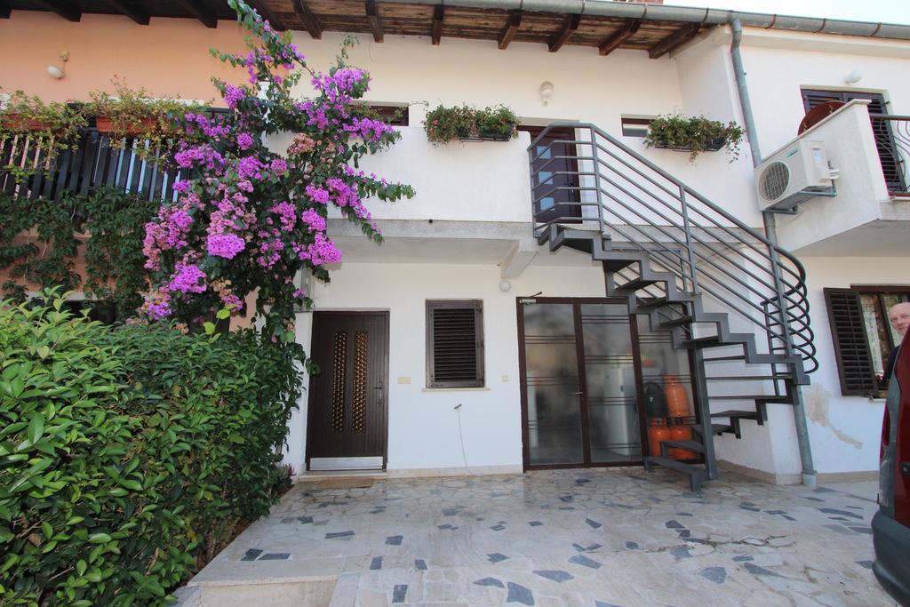 Apartment Albert Rovigno Esterno foto